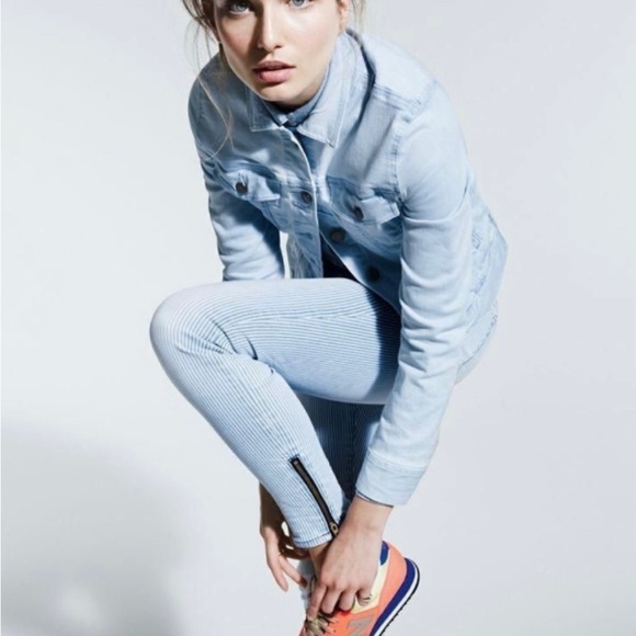 J. CREW Light Blue/ White Pinstripe Toothpick Ankle Zipper Jeans 27 - Picture 4 of 8